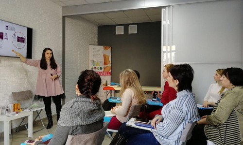 «Комплексный подход к решению проблем пигментации»: косметолог «Магис SPA» прошла специальное обучение