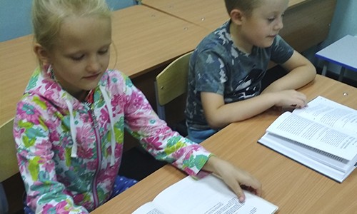 Как читать быстро и вдумчиво? Научим в студии скорочтения!